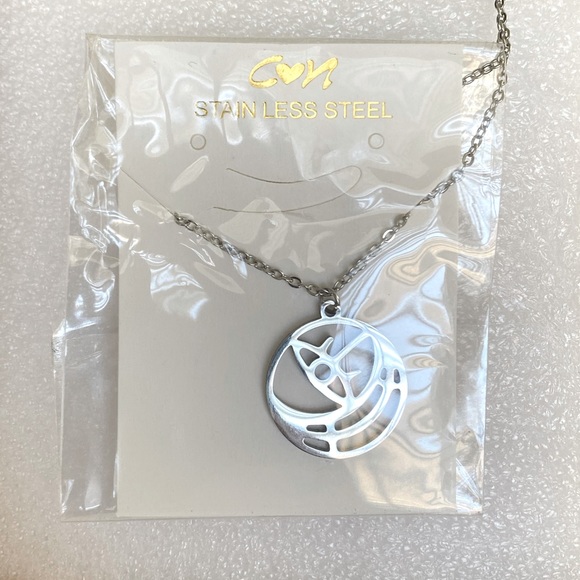 🌛 Geometric Crescent Moon & Eye Necklace Stainless Steel 🌜 - Picture 3 of 6